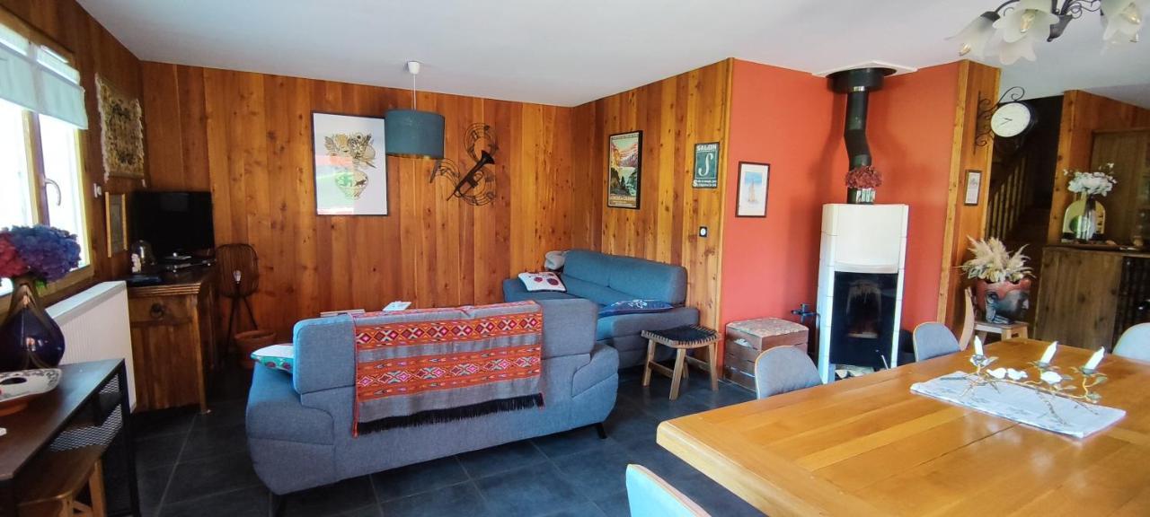 Maison D'Hotes Le Shorten Heches Esterno foto