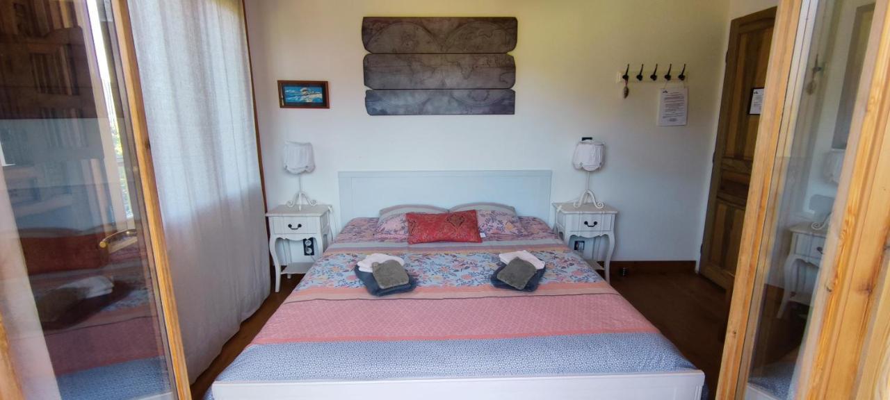 Maison D'Hotes Le Shorten Heches Esterno foto